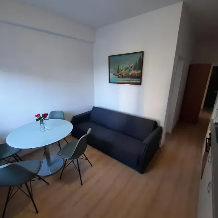 Ferienwohnung Bellevue 1 Izola Exterior foto